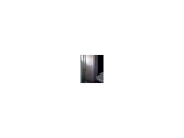 Photo APPARTEMENT T2 DE STANDING MEUBLE A LOUER A ANALAMAHITSYRéf:LAM30147 image 3/3