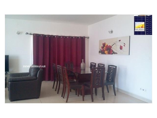 Photo APPARTEMENT T3 DE HAUT STANDING MEUBLE A LOUER A AMBATOBE Réf:LAM30103590 image 3/3