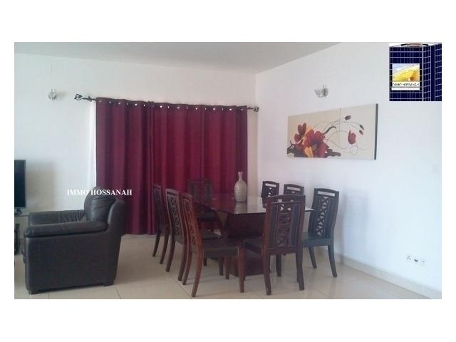 Photo APPARTEMENT T3 DE HAUT STANDING MEUBLE A LOUER A AMBATOBE Réf:LAM30103590 image 3/3