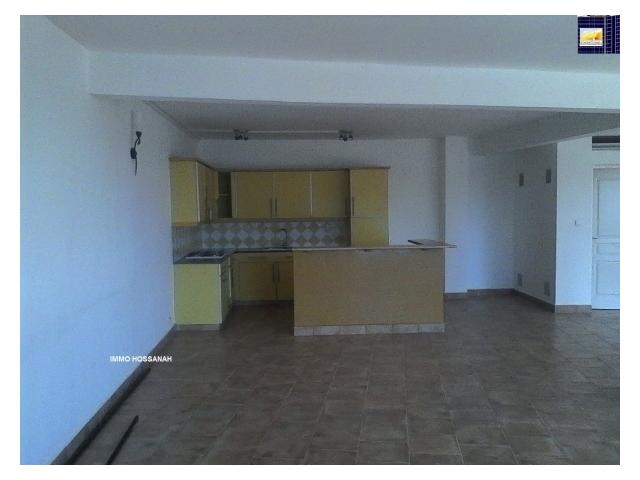 Photo APPARTEMENT T3 DE STANDING A LOUER A ANKATSO Réf:LA30103595 image 3/3