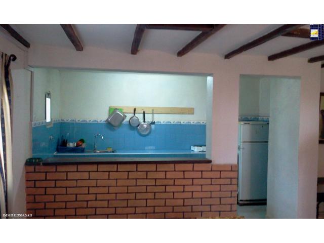 Photo APPARTEMENT T3 MEUBLE A LOUER A ANKADIVATO Réf: LAM 201987 image 3/5