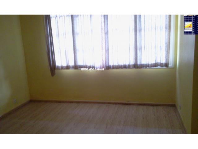 Photo APPARTEMENT T5 CONFORT A LOUER A ANKADIVATO Réf:LA70155 image 3/3