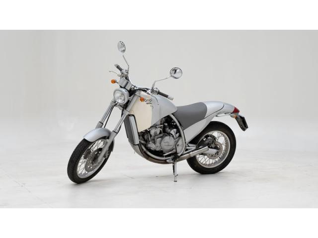 Photo Aprilia 650 Starck Collection image 3/4