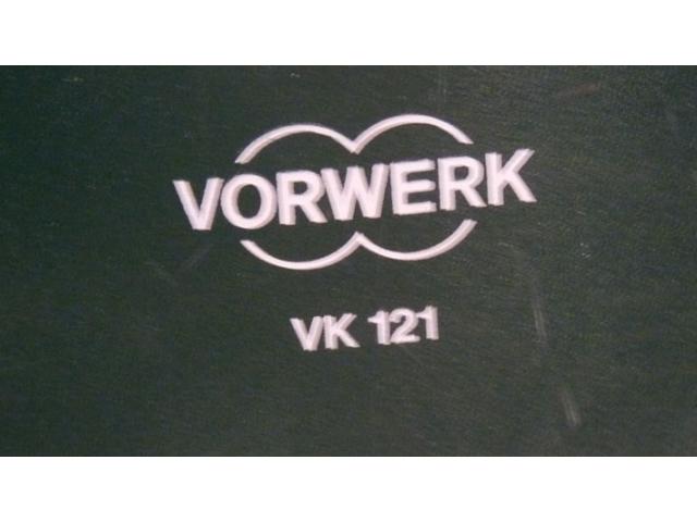 Photo aspirateur vorwerck vK 121 avec ses accessoires . image 3/3