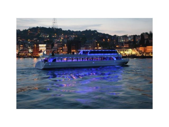 Photo Bateau passagers restaurant 40 m rénové 2017 pour 420 invités image 3/6