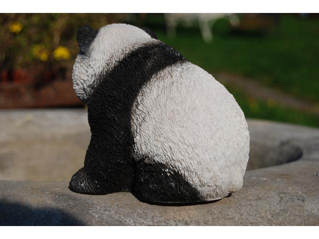 Photo Bébé panda en polyrésine haut de gamme,spécial extérieur. image 3/4