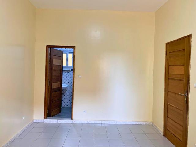 Photo Bel appartement à louer à Ndiakhirate image 3/6