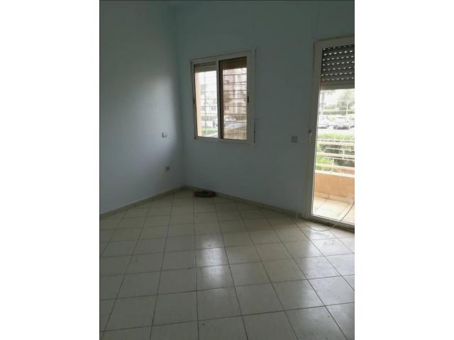 Photo bel appartement vide pour location longue durée image 3/6