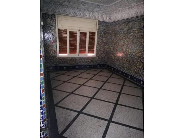 Photo BEL villa de 303m² à Ain chok image 3/6