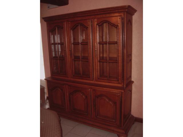 Photo belle salle a manger  vitre avec 3 porte + enfilade  faire un prix image 3/6