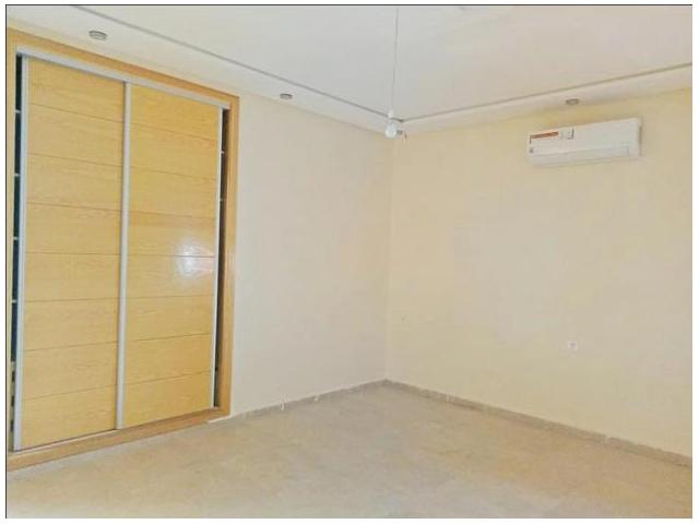 Photo Belle villa style moderne de 3ch vc piscine sr la Rte d Ourika image 3/6