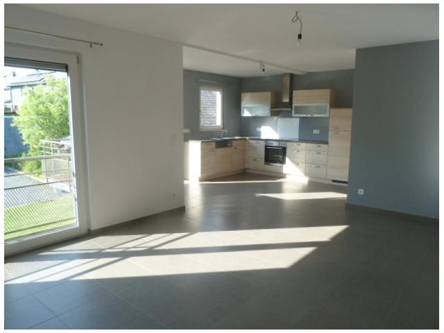 Photo Bertrix : bel appartement, 2-3 chambres, terrasse. image 3/5
