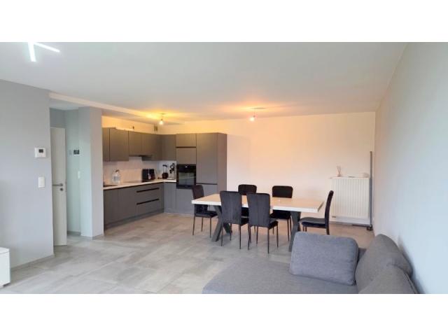 Photo Bertrix : bel appartement, 2 chambres, terrasse, parking, ascenseur. image 3/6