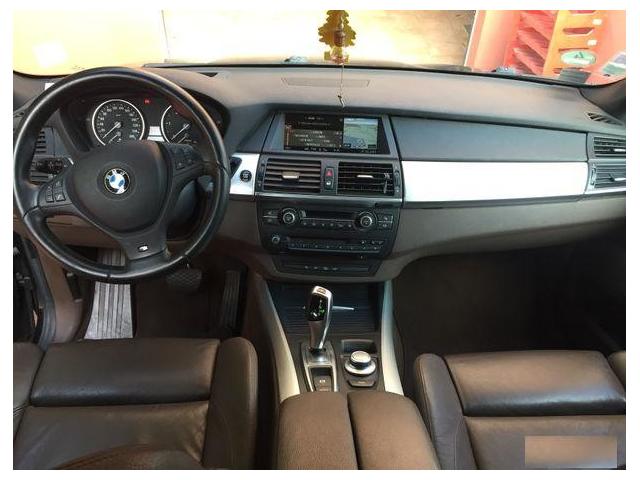 Photo BMW X5 (E70) xdrive 30da 235 cv image 3/3