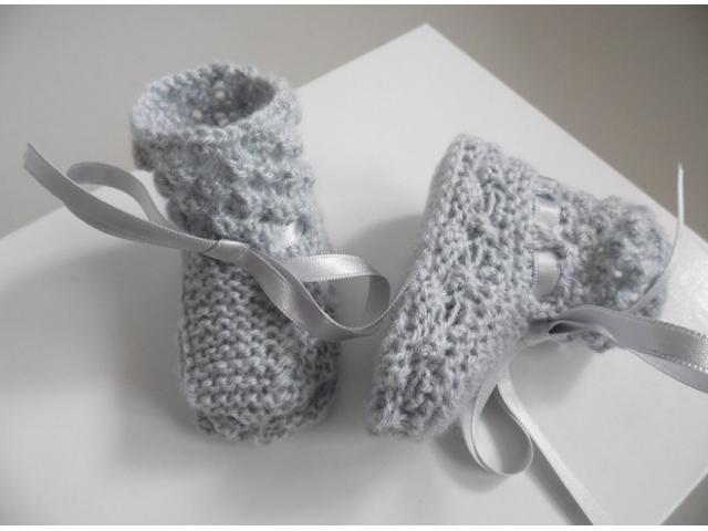 Photo Bonnet et chaussons GRIS tricot laine bébé fait main image 3/6