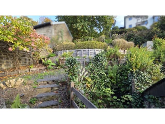 Photo Bouillon : maison avec garage et jardin, 3-4ch, proche du centre. image 3/6
