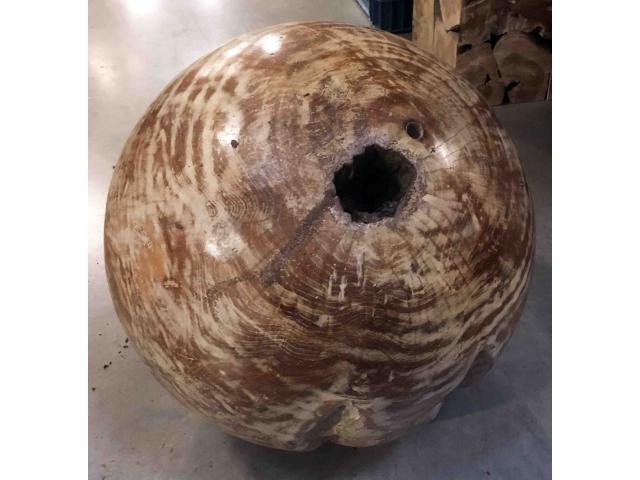 Photo Boule de décoration en bois de teck - D: 45 cm image 3/3