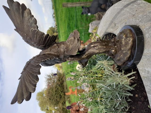 Photo BRONZE SIGNE SUR SOCLE MARBRE (l'envol de la chouette) image 3/6