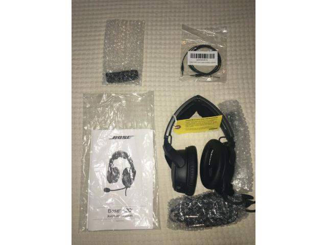 Photo Casque d'aviation Bose A20 avec Bluetooth, double prise, câble droit image 3/6