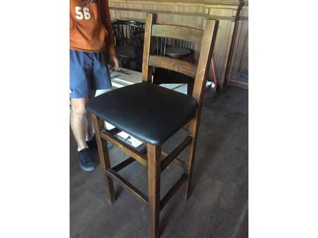 Photo chaises de bar/pub image 3/5