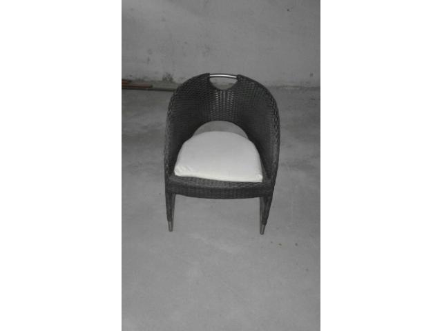 Photo chaises de jardin ou terrasse image 3/5