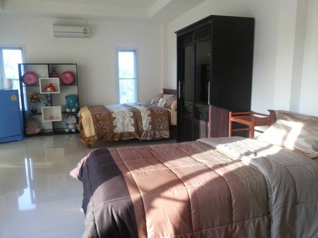 Photo CHAMBRES HOTES TRES CONFORTABLE NEUF en THAILANDE picine image 3/6