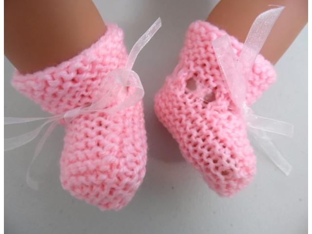 Photo Chaussons coloris rose tricot laine bébé fait main image 3/5