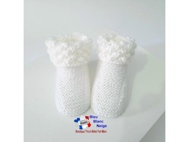 Photo Chaussons layette tricot bb divers modèles faits main image 3/6