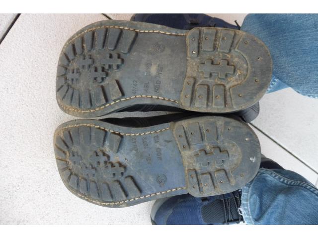 Photo Chaussures hautes tiges militaire bon état. image 3/3