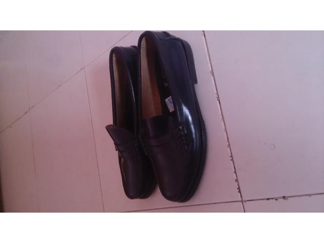 Photo Chaussures hommes et femmes image 3/6