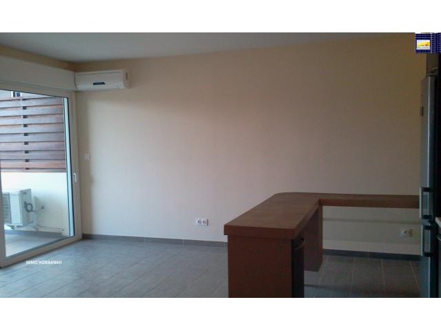 Photo CHIC APPARTEMENT T2 A LOUER A AMBATOBE Réf:LAM30103592 image 3/4