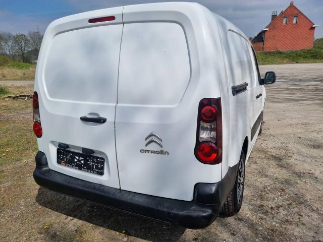 Photo Citroën Berlingo Maxi 1.6hdi 90cv Boite Auto Cruise 3places. image 3/6
