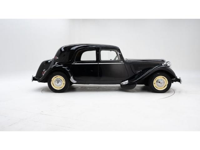 Photo Citroën Traction 6H '6382 image 3/6