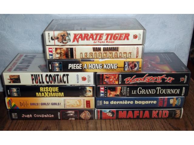 Photo combiné scope et lecteur dvd-Targa DVP-5100x et lot VHS. image 3/6