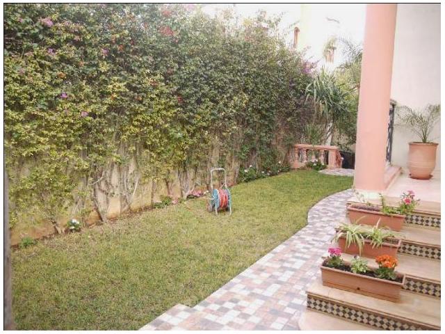 Photo Coquette villa de 4ch vc jardin et hamam beld sur la rte de casa image 3/3