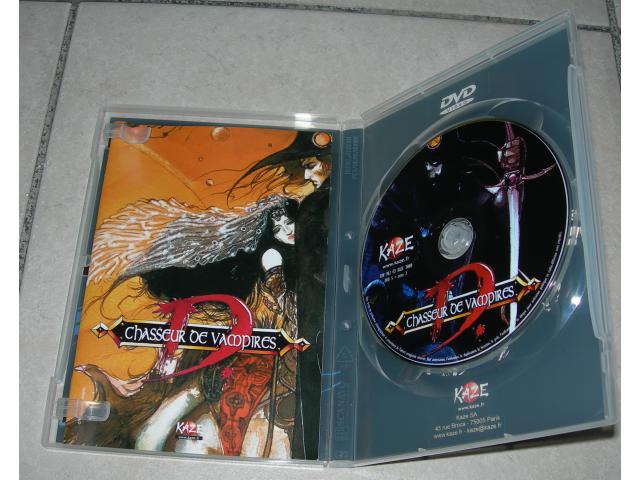 Photo D, Chasseurs de Vampires (DVD + Livret) - Manga image 3/3