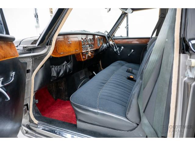 Photo Daimler DS420 Vandenplas Limousine '73 CH2450 image 3/6