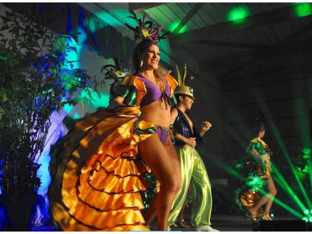 Photo danseuses Brésiliennes Var PACA image 3/4