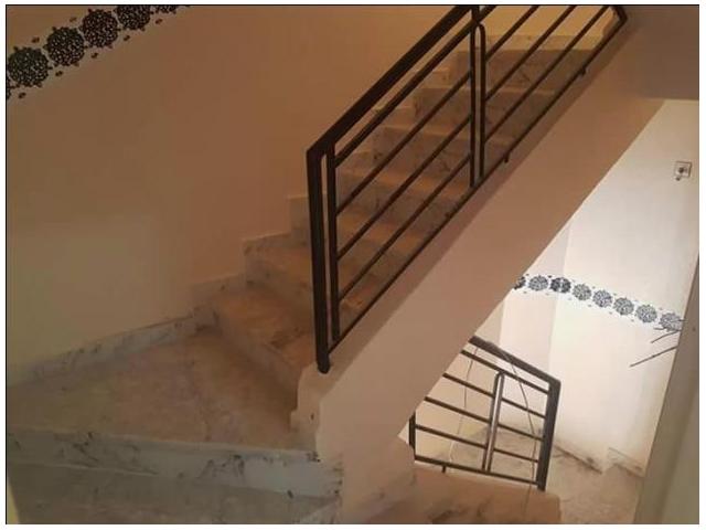 Photo des magasins a vendre d une superficie de 40 m2 image 3/3