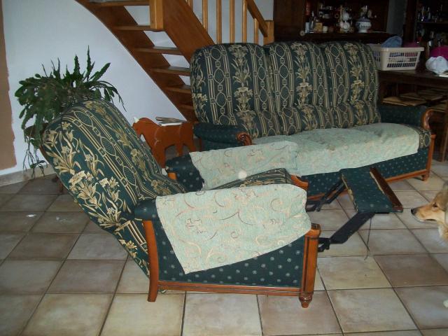 Photo Donne un canapé et son fauteuil relax image 3/3