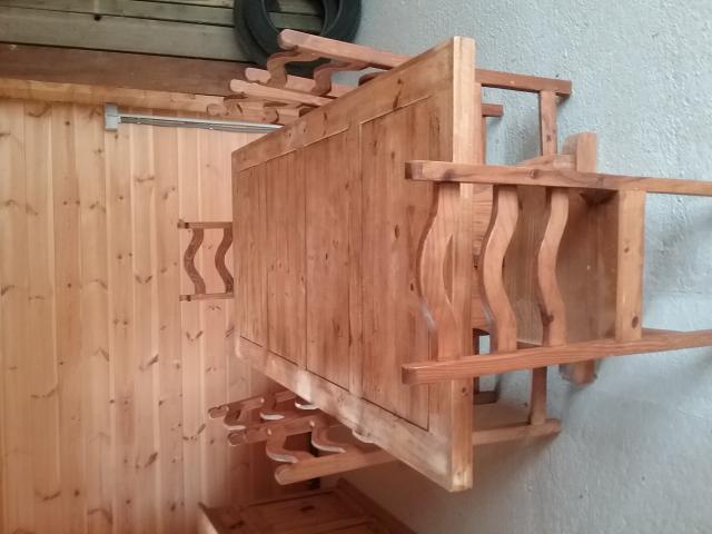 Photo Dressoire avec table + 6 chaises image 3/6