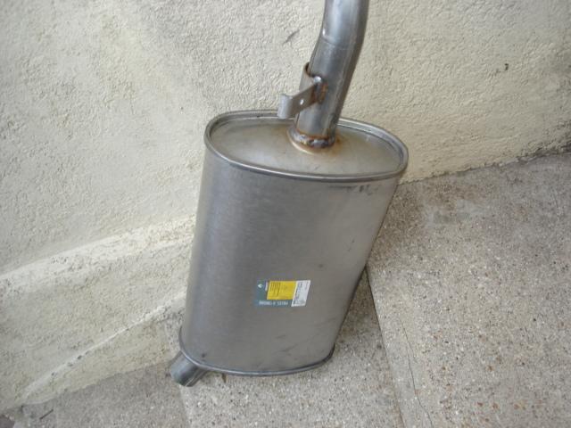 Photo echappement  renault  25 silencieux arriere image 3/3
