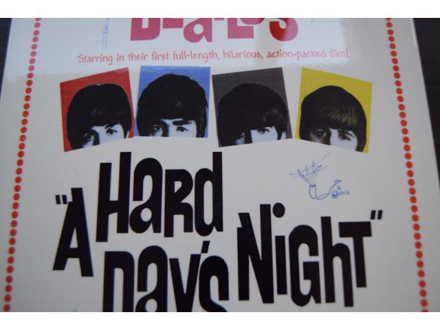 Photo Enseigne publicitaire, plaque en métal "the beatles" image 3/6