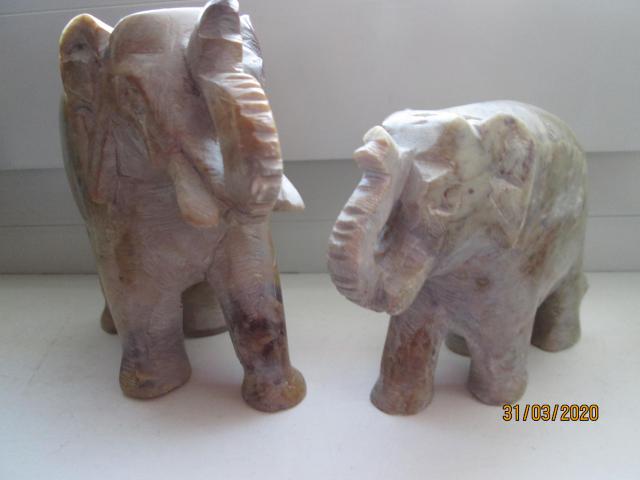 Photo Ensemble Eléphants Sculpté Marbre image 3/3