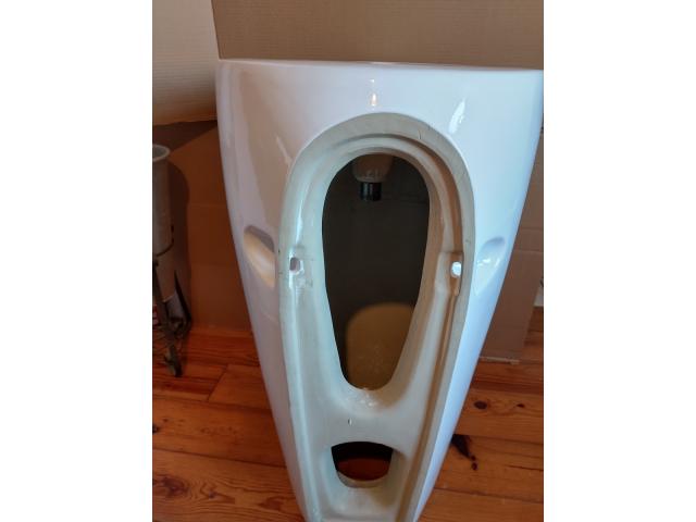 Photo evier totem de salle de bain image 3/3