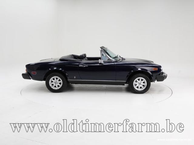 Photo Fiat 124 Spider 2.0 '77 CH9012 image 3/6