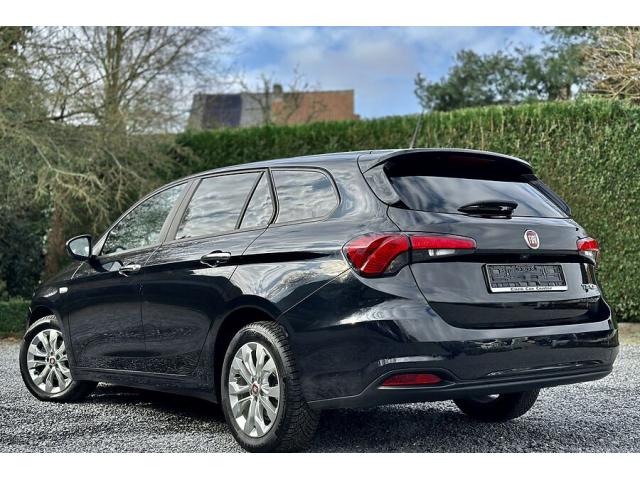 Photo Fiat Tipo SW 1.4i - 10 2021 image 3/6