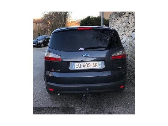 Photo Ford S-Max 1.8 l image 3/3