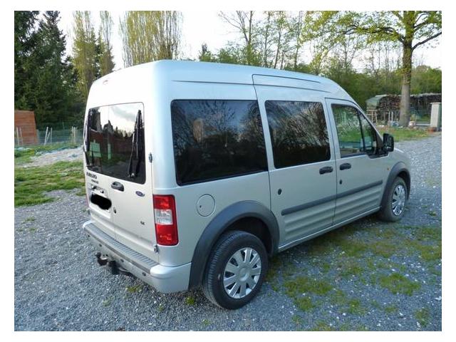 Photo FORD TOURNEO CONNECT 1.8 TDCI LX 110 Ch 8 PLACES image 3/3