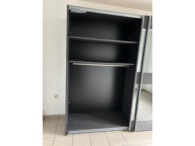 Photo Garde robe 2 portes miroirs coulissantes image 3/4